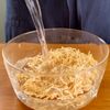 カルシウムたっぷり♪コクうま【切干し大根サラダ】の下準備