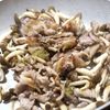 簡単!豚肉としめじの柚子胡椒炒めの工程4