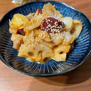 1169387の作ってみた!投稿(さつまいもと蓮根と鶏肉の甘酢炒め☆食感が楽しい♩絶品おかず)