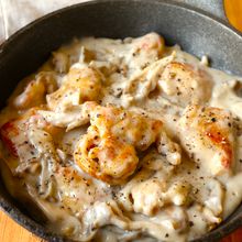 ワンパン10分！【鶏むね肉ときのこのクリーム煮】牛乳で簡単♩