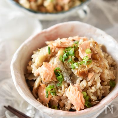 鮭と大豆の炊き込みご飯【冷凍・作り置き】