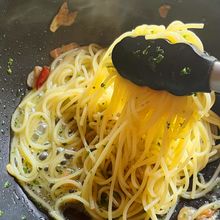 フライパンひとつでシンプルおいしい「ペペロンチーノ」
