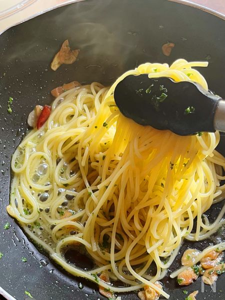 フライパンひとつでシンプル美味しい「ペペロンチーノ」