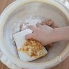 鶏つくねとせりのあっさり鍋の工程1