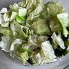 腸活に♪【春キャベツとわかめの塩麹和え】の工程1