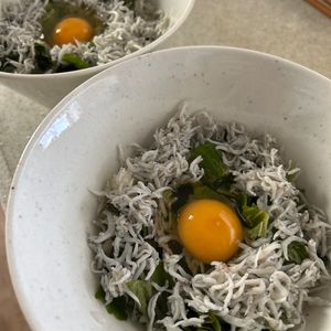 1134283の作ってみた!投稿(3分で簡単ご飯！ご飯に秘密の味付け＊しらすどんぶり)
