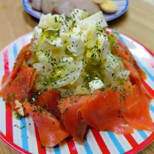 もんぶらん°・*:.。.☆の作ってみた!投稿(白菜の芯を美味しく活用!【サーモンマリネサラダ】)