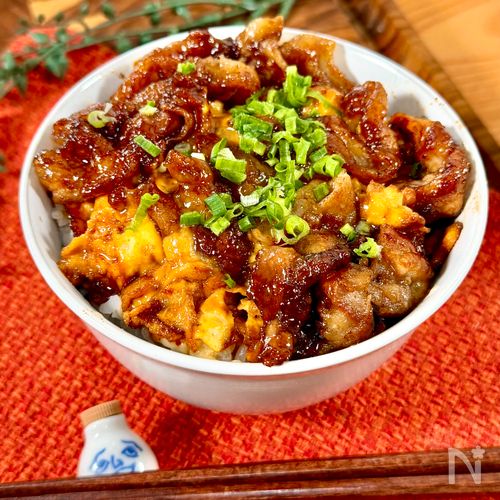 ワンパンでふわとろ豚たま丼