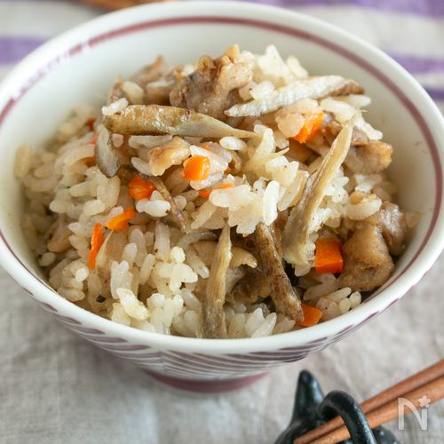 【保存版】レンジで簡単!おだしでおいしいかしわ飯