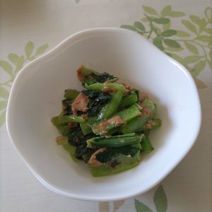 KUMIKOの作ってみた!投稿(小松菜とツナの無限サラダ【#茹でない#作り置き#ポリ袋】)