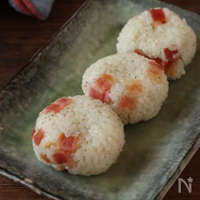 【洋風おにぎり】ベーコン&ハーブソルト