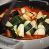 夏野菜とチキンのトマト煮込みの工程5