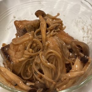 すたの作ってみた!投稿(【絶品♪ブリときのこのバター醤油炒め】子ども大好き！定番の味)