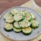 【ズッキーニの味噌チーズ焼き】シンプルなのに美味しいレシピ