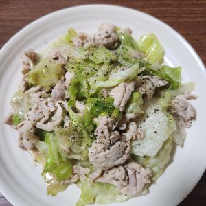 とももの作ってみた!投稿(【豚しゃぶレタスのポン酢だれ】食材2つ！10分さっぱりおかず)