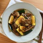 【夏のスタミナ中華】牛肉とズッキーニのにんにくコク旨炒め