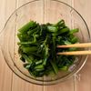 食材1つで完成！ツルムラサキのおかかあえ♪の工程2