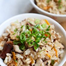 炊飯器ひとつ！きのことさんま缶の炊き込みご飯
