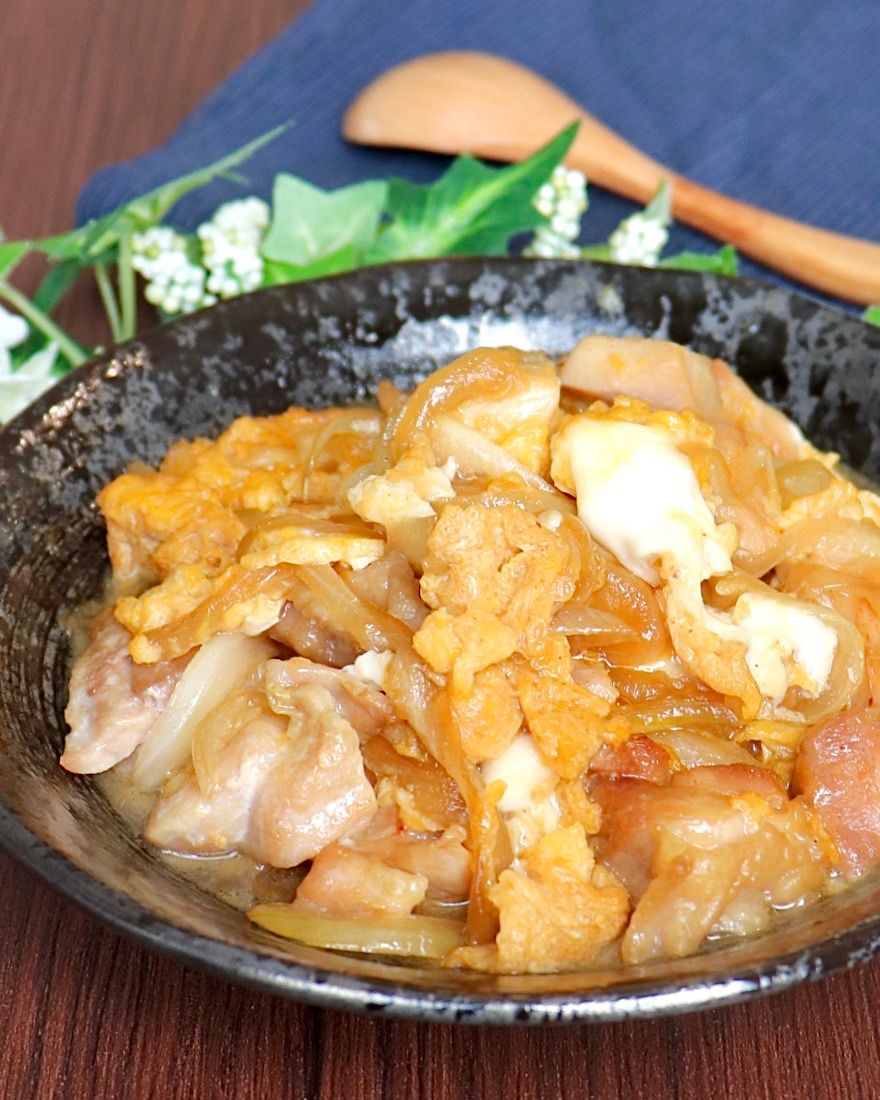 ふわとろ卵と絶品タレで 鶏もも肉の究極卵とじ レシピサイトnadia ふわとろ卵と絶品タレで 鶏もも肉の究極卵とじ レシピサイトnadia