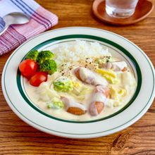 手軽なのにごちそう感♪【白菜とウインナーのクリームごはん】