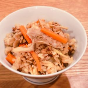 ミルクの作ってみた!投稿(【まいたけご飯】香りと旨みが最高！簡単炊き込み)