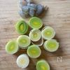 今日からあなたも虜！ネギの麹アヒージョの工程2