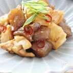 こんにゃくと鶏肉のピリ辛炒め