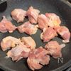 塩昆布と鰹節で旨み爆発💥簡単唐揚げ🍗の工程1