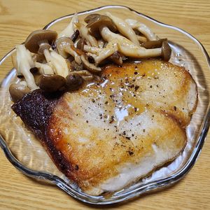 ナムディの作ってみた!投稿(【ぶりのレモンバターソテー】爽やかなレモン香る♪)