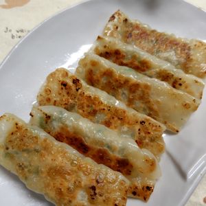 コスモスの作ってみた!投稿(パクパク食べちゃう♡『包まないひとくち棒餃子』冷凍保存OK！)