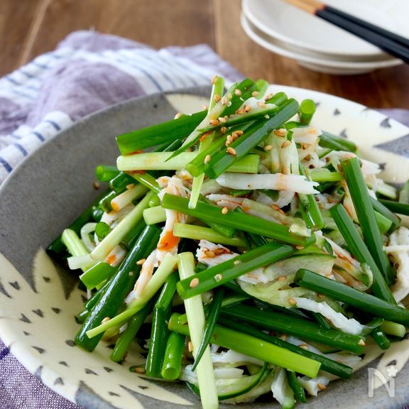 サラダチキンと葱ときゅうりのウマ辛和え