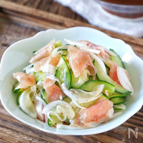 生ハム入り【新玉ねぎときゅうりの酢の物】