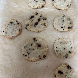 ハマっこの作ってみた!投稿(カリッモチッと新食感がクセに♡生おからと米粉のチョコクッキー)