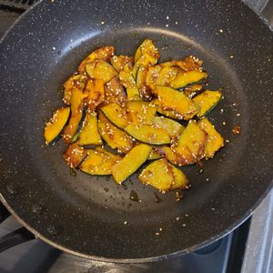 KUMIKOの作ってみた!投稿(【かぼちゃの甘辛ごま照り焼き】かぼちゃが甘〜い♡ごま風味♬︎)