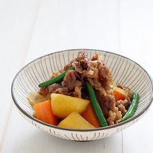 出汁、水不要！簡単肉じゃが