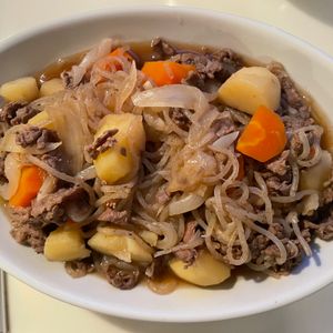 イサナの作ってみた!投稿(家庭料理の定番！牛肉じゃが【作り置き】)