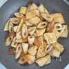 ご飯が進む♪旬を味わう【たけのことちくわ甘旨炒め】の工程4