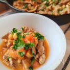 トマトの旨味を凝縮！豚肉とひよこ豆のトマト煮