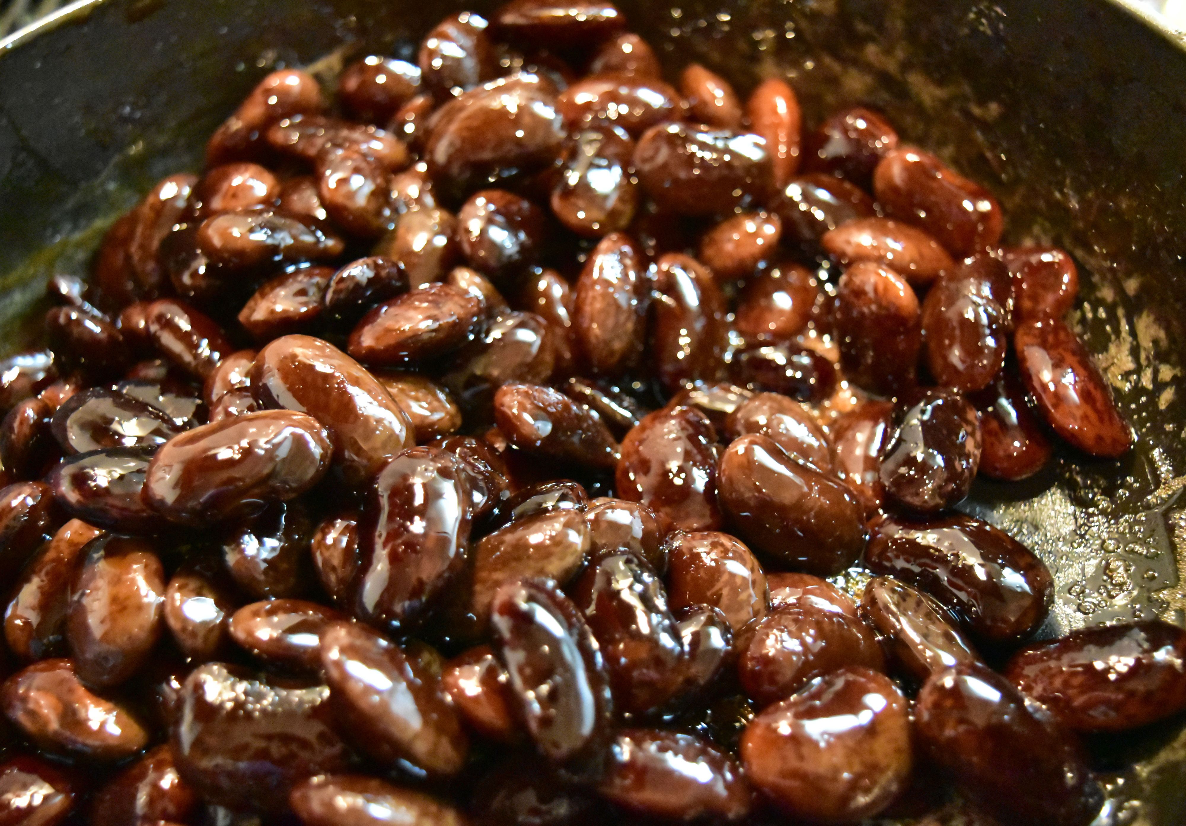 手作りが一番 また作って Staubde紫花豆のグラッセ レシピサイト Nadia ナディア プロの料理家のおいしいレシピ