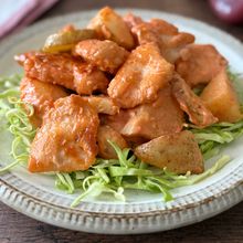 鶏むね肉と新じゃがのケチャマヨ和え