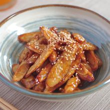 甘辛だれがたまらない！ごぼうの甘辛あげ
