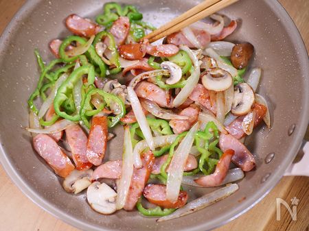昭和の純喫茶ナポリタン工程2