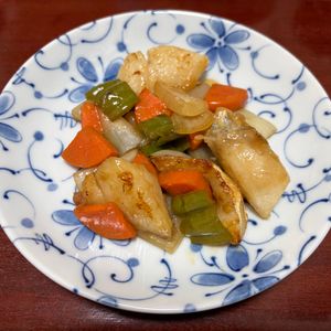 りんごの作ってみた!投稿(【たらと野菜の甘酢炒め】ふわっと鱈♬野菜と一緒に♡ご飯が進む)