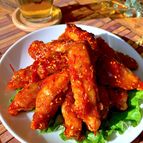 簡単！ビール片手に指までおいしい〝やみつき赤の旨辛手羽中〟