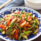 【新じゃがでトマト入り青椒肉絲】ちょっぱや激旨～味噌がミソ♪