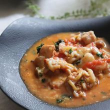 鶏肉のトマトチーズ煮込み