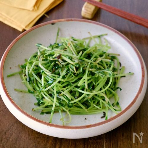 【豆苗塩昆布炒め】炒め時間1分!超速攻で無限に食べられる✨
