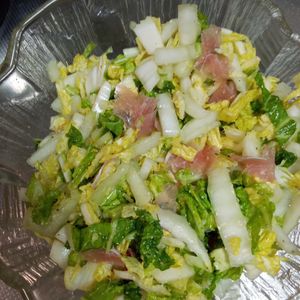 鶏皮坊主の作ってみた!投稿(切って和えるだけ！白菜と生ハムのイタリアンサラダ)