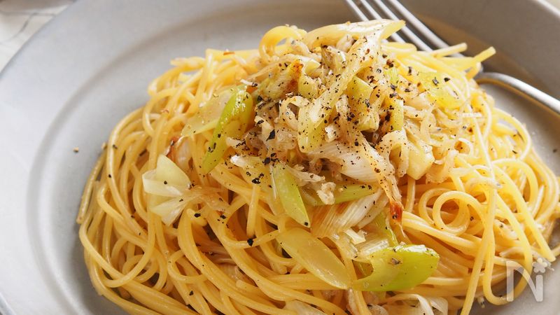 焦がしバター醤油で 焼きねぎとじゃこのバター醤油パスタ By むっちん 横田睦美 レシピサイト Nadia ナディア プロの料理家のおいしいレシピ