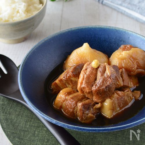 圧力なべ無し！トロトロの豚の角煮と丸ごと新玉ねぎ♡